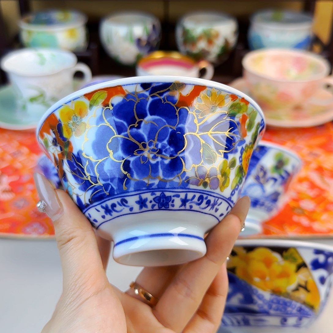 他家茶具瓷器真美！