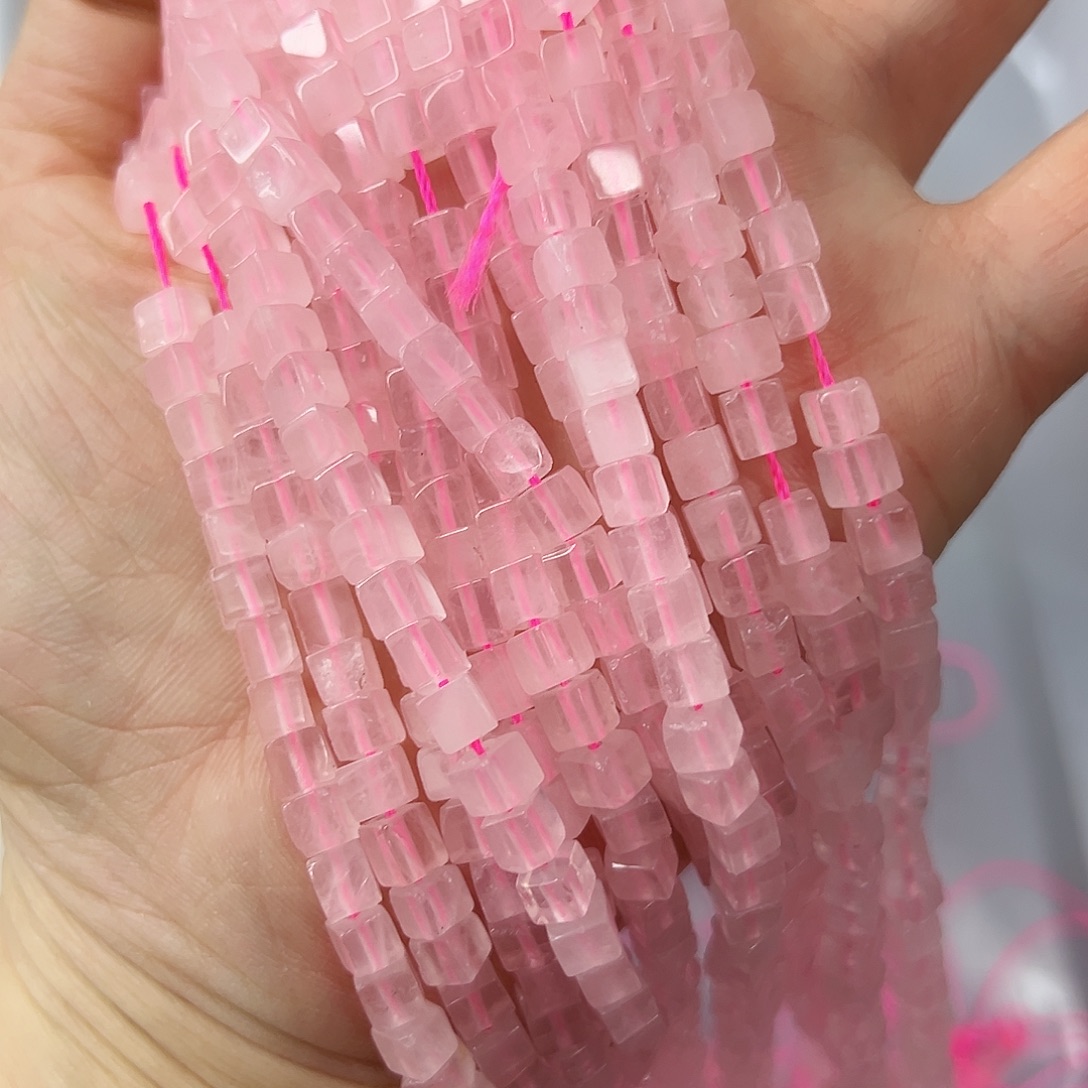 玛瑙/玉髓合金珠宝半成品 卡4粉水晶方糖一条