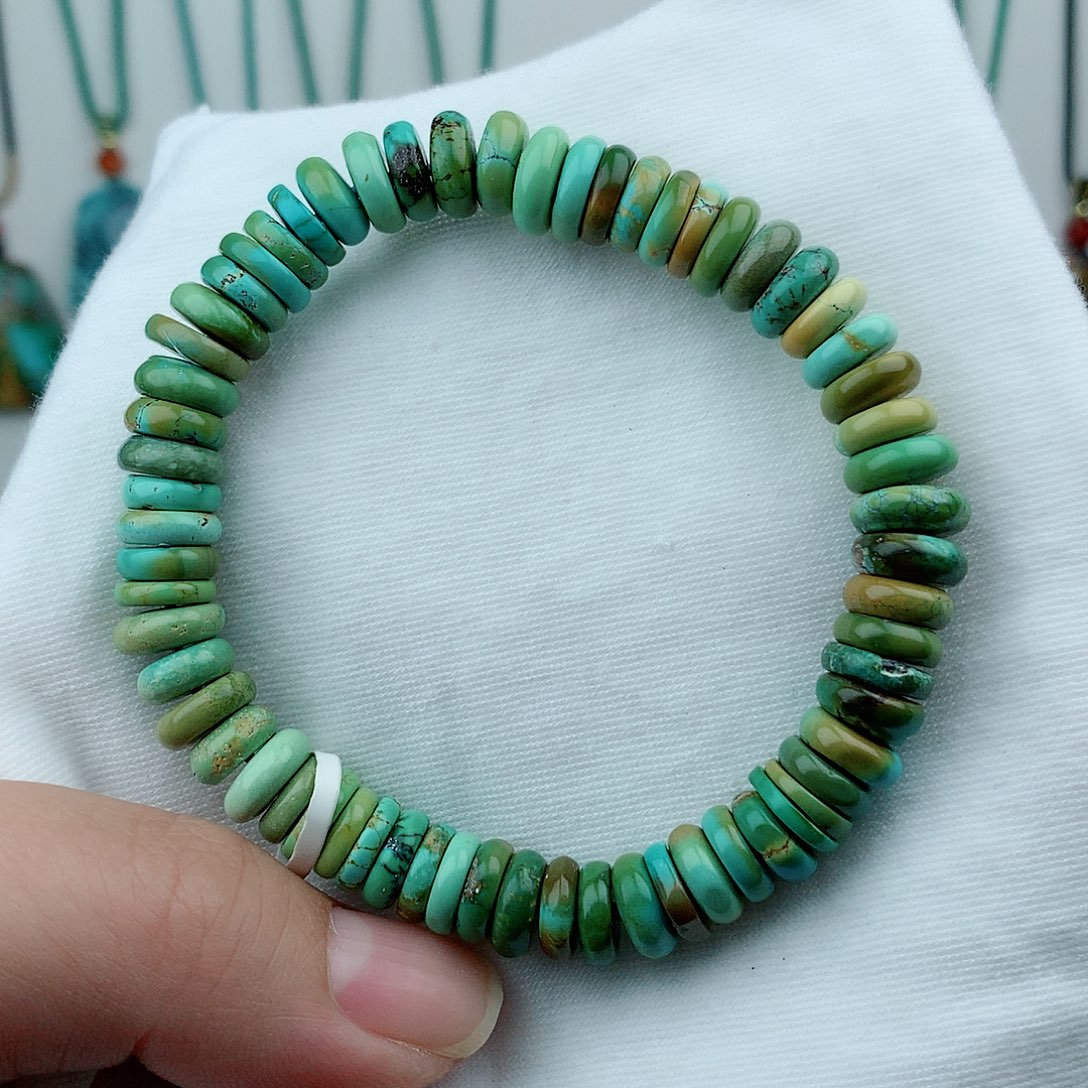 雨***阳绿松石未镶嵌珠宝奇石