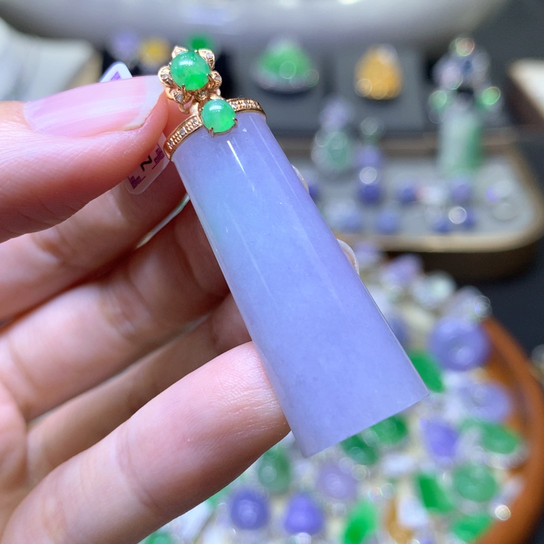 【闪购商品】翡翠颈饰18K金镶嵌翡翠吊坠项链