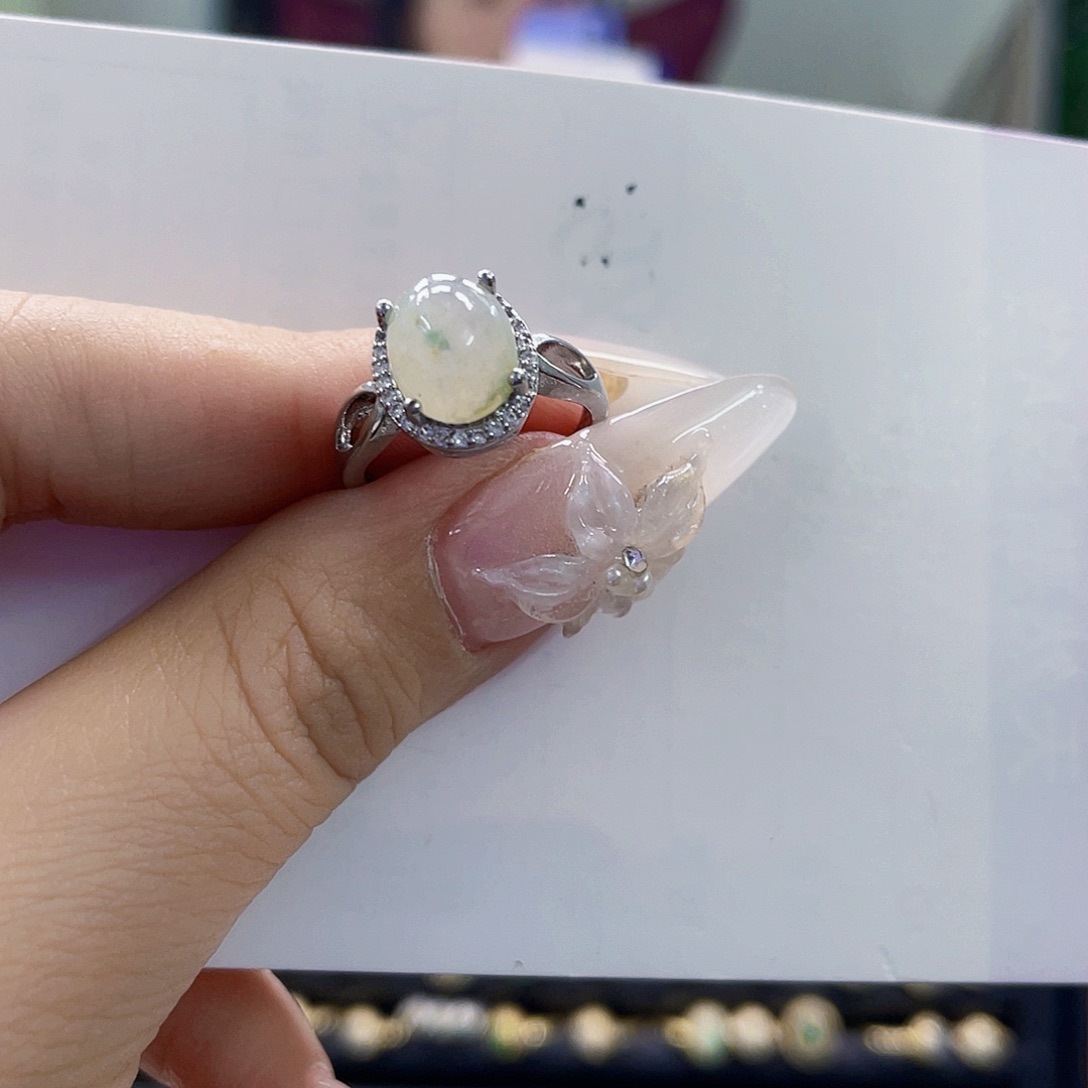 翡翠未镶嵌颈饰天然翡翠Ａ货