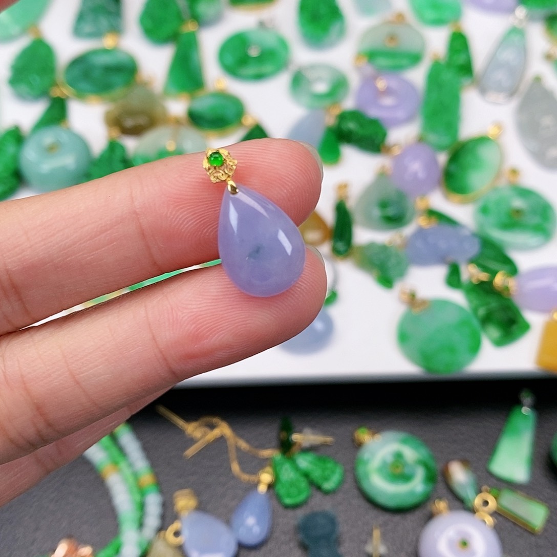 翡翠吊坠(不含链)18K金镶嵌松**发