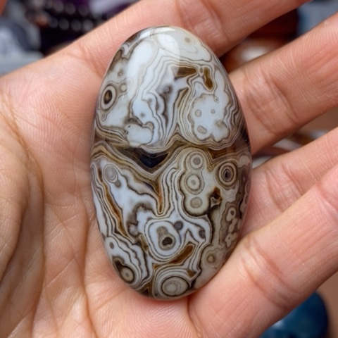 未镶嵌玛瑙/玉髓珠宝奇石