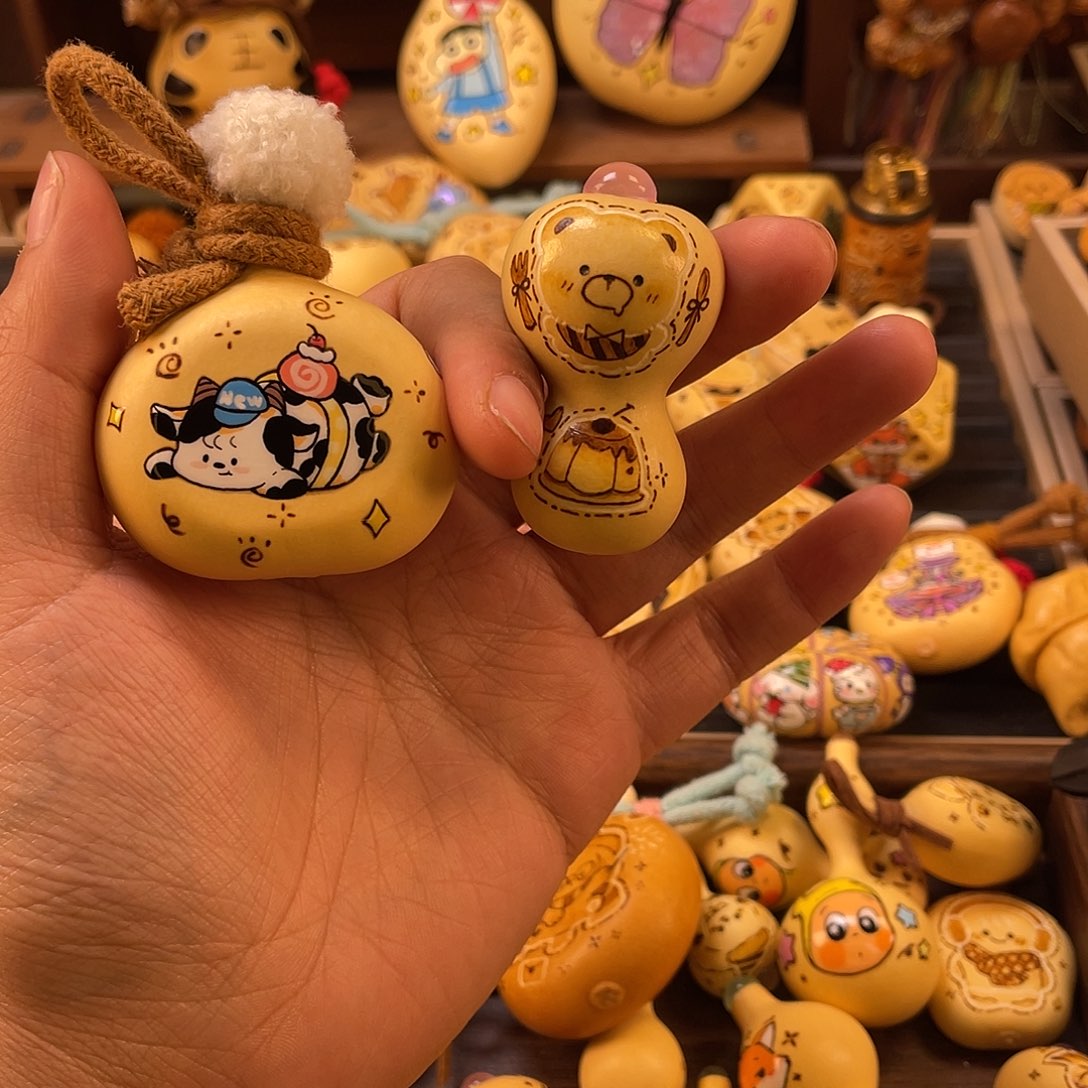 串***果给小姐姐闪拍哈哈哈哈