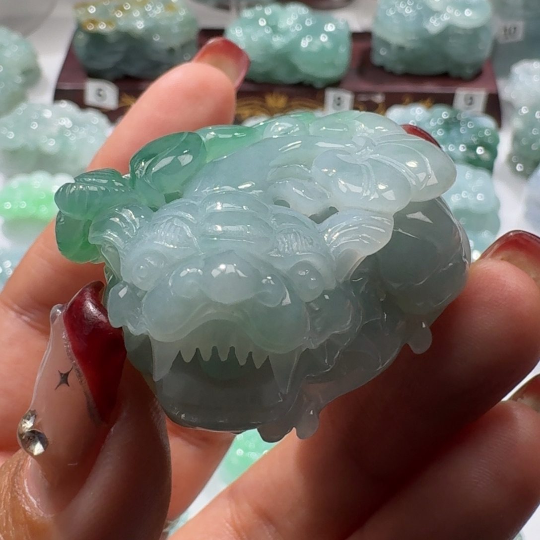 定制翡翠未镶嵌小*哥貔貅