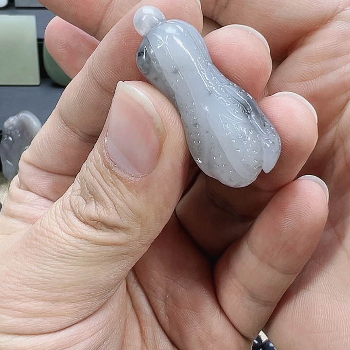 和田玉吊坠未镶嵌