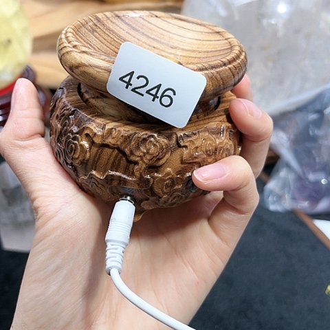 【闪购商品】未镶嵌水晶大型摆件（非配饰）招**宝