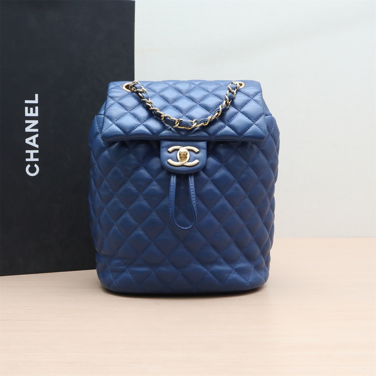 95新 Chanel/香奈儿 小花Jerry 萨尔茨堡双肩包 小号 25开 金扣