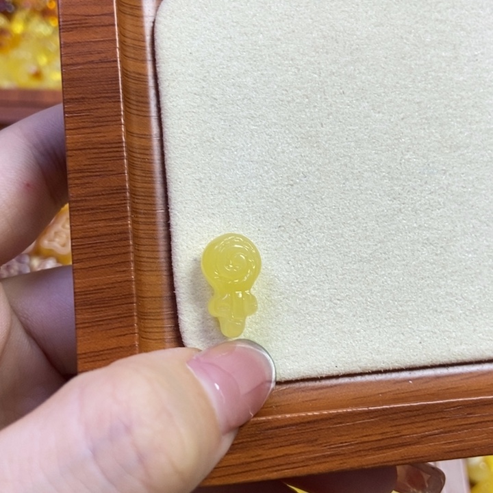 琥珀未镶嵌珠宝奇石棒棒糖