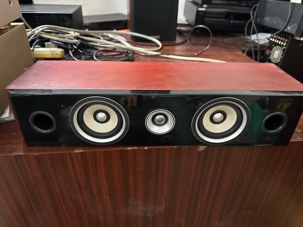 8新 SANSUI/山水 二手山水中置一个，边有补胶水，不包邮