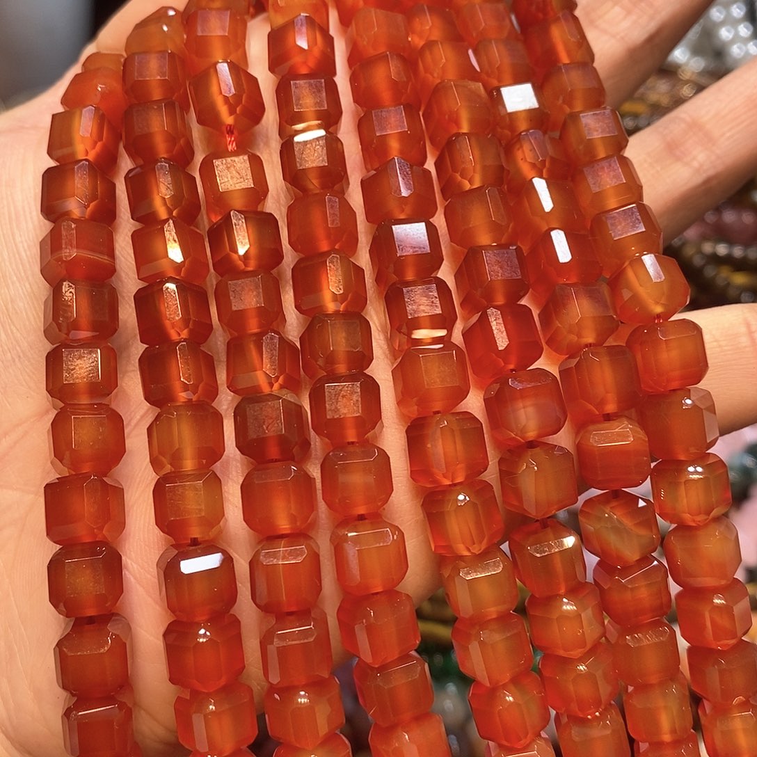 玛瑙/玉髓未镶嵌珠宝半成品天然红玛瑙方糖8mm一条