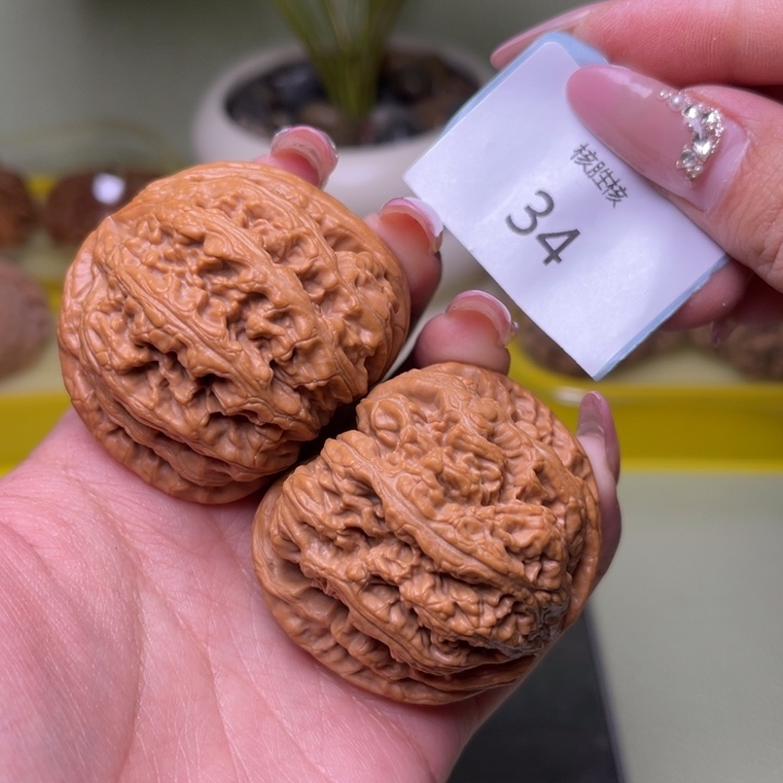 文玩核桃把件46尺粗筋34