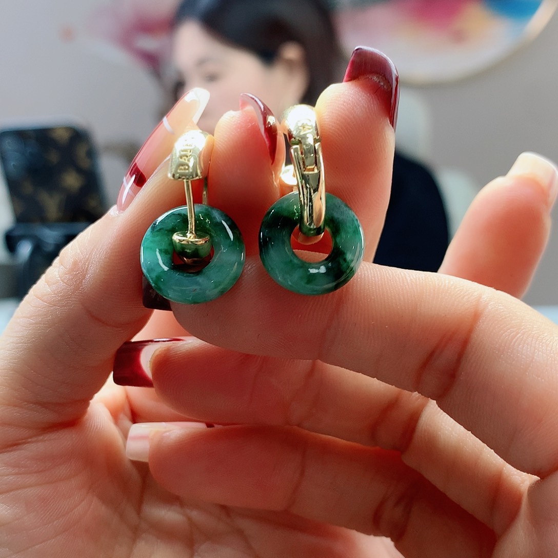 【闪购商品】翡翠耳饰未镶嵌，