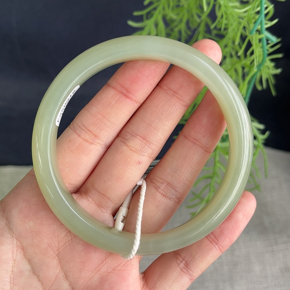 【闪购商品】和田玉手镯未镶嵌