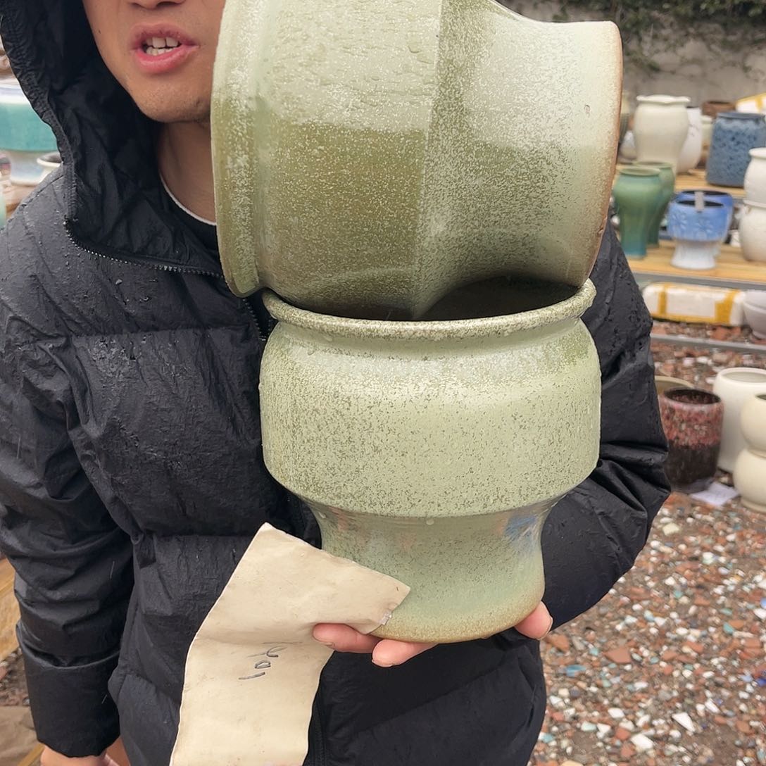 红陶扬扬花盆0222-1040