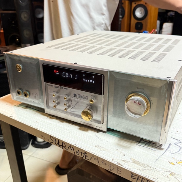 8新   二手av功放av-873 成色一般 运费自理 不包退换