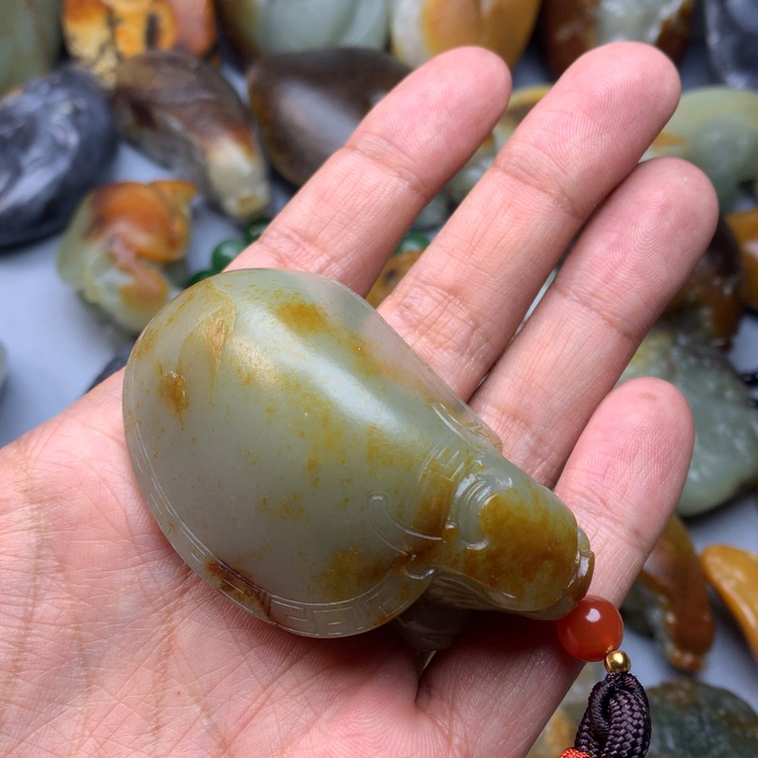 和田玉挂件未镶嵌南**木