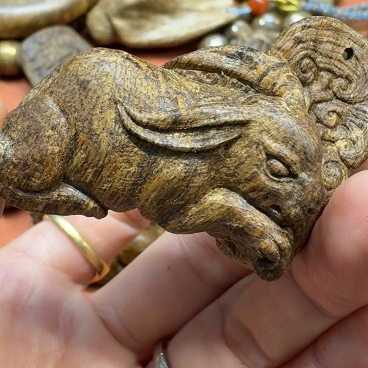 大叶紫檀（黑酸枝木类）