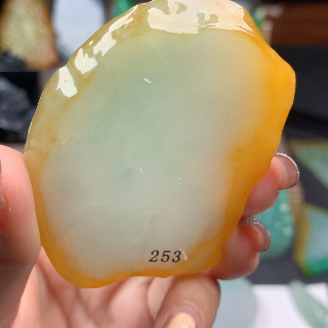 定制翡翠未镶嵌丰包工包料简易随形