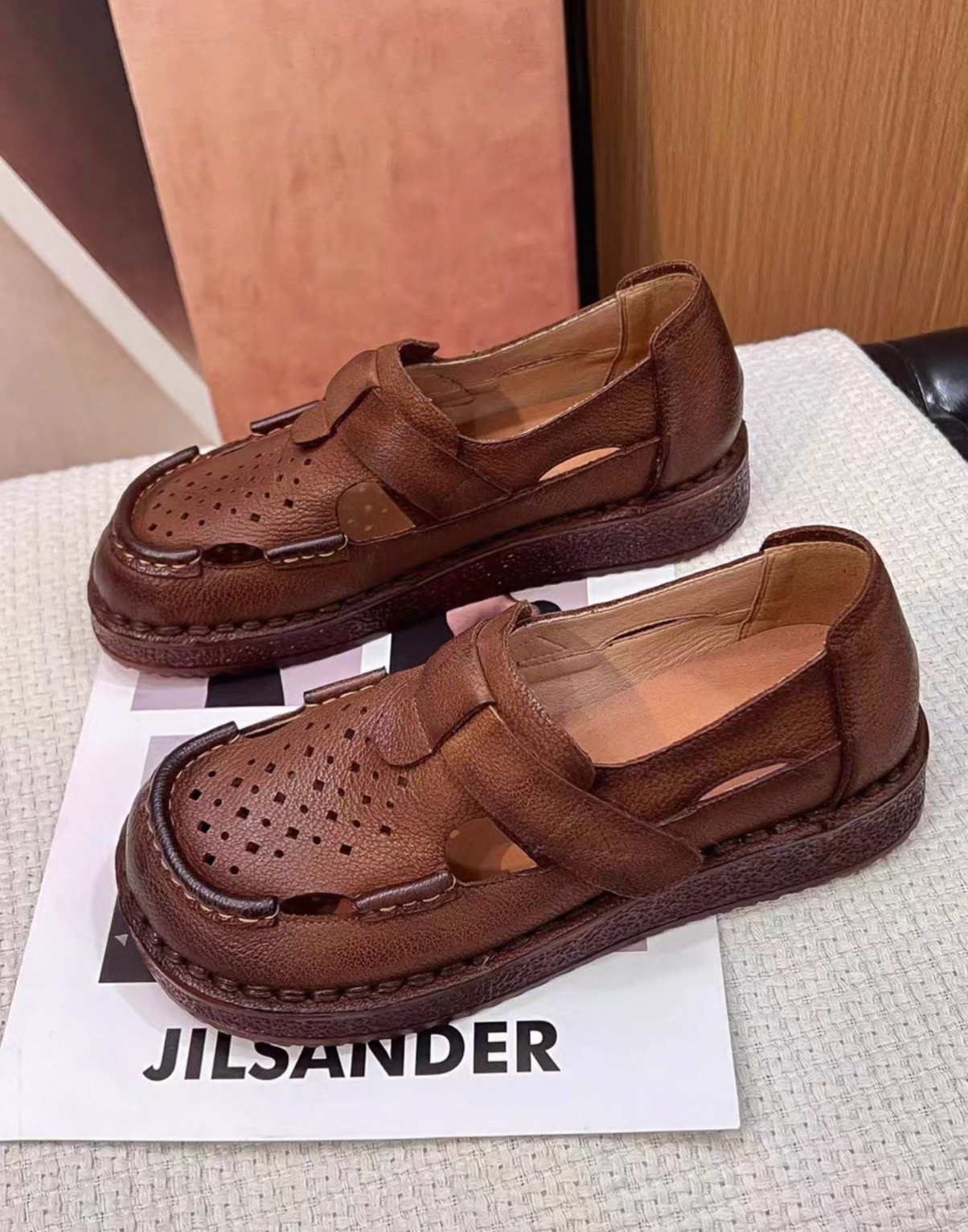 复古鞋小牛皮露空鞋底约3厘米厚踩海绵感觉