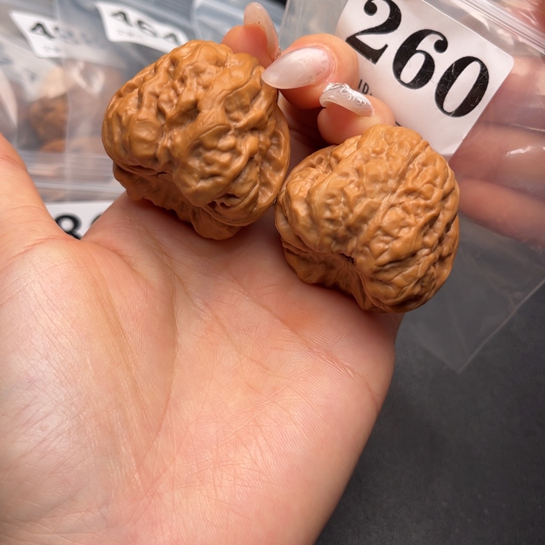 文玩核桃把件凹底41放漏