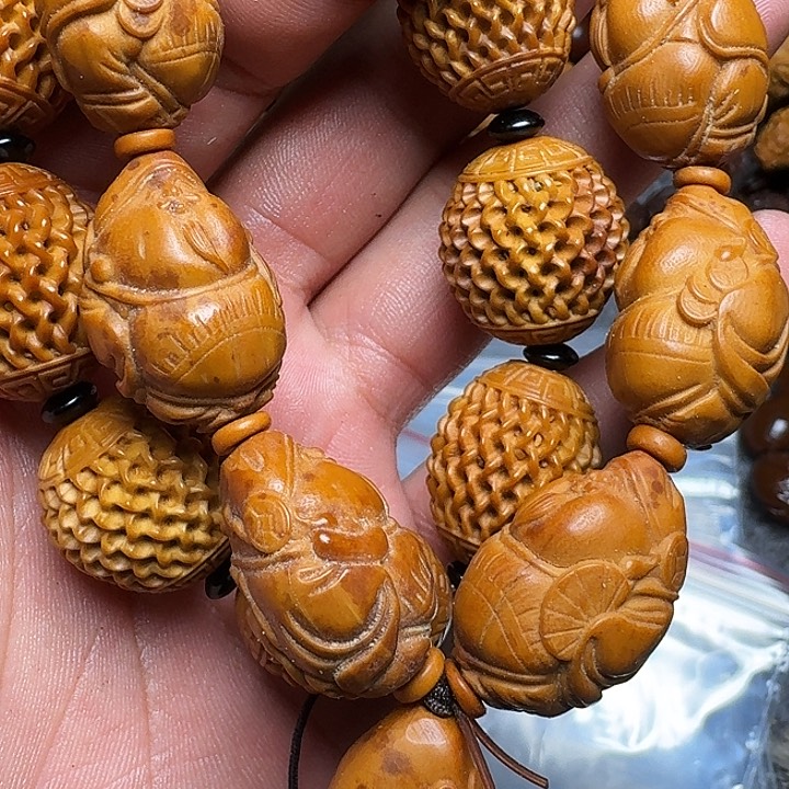 橄榄核手串你是谁