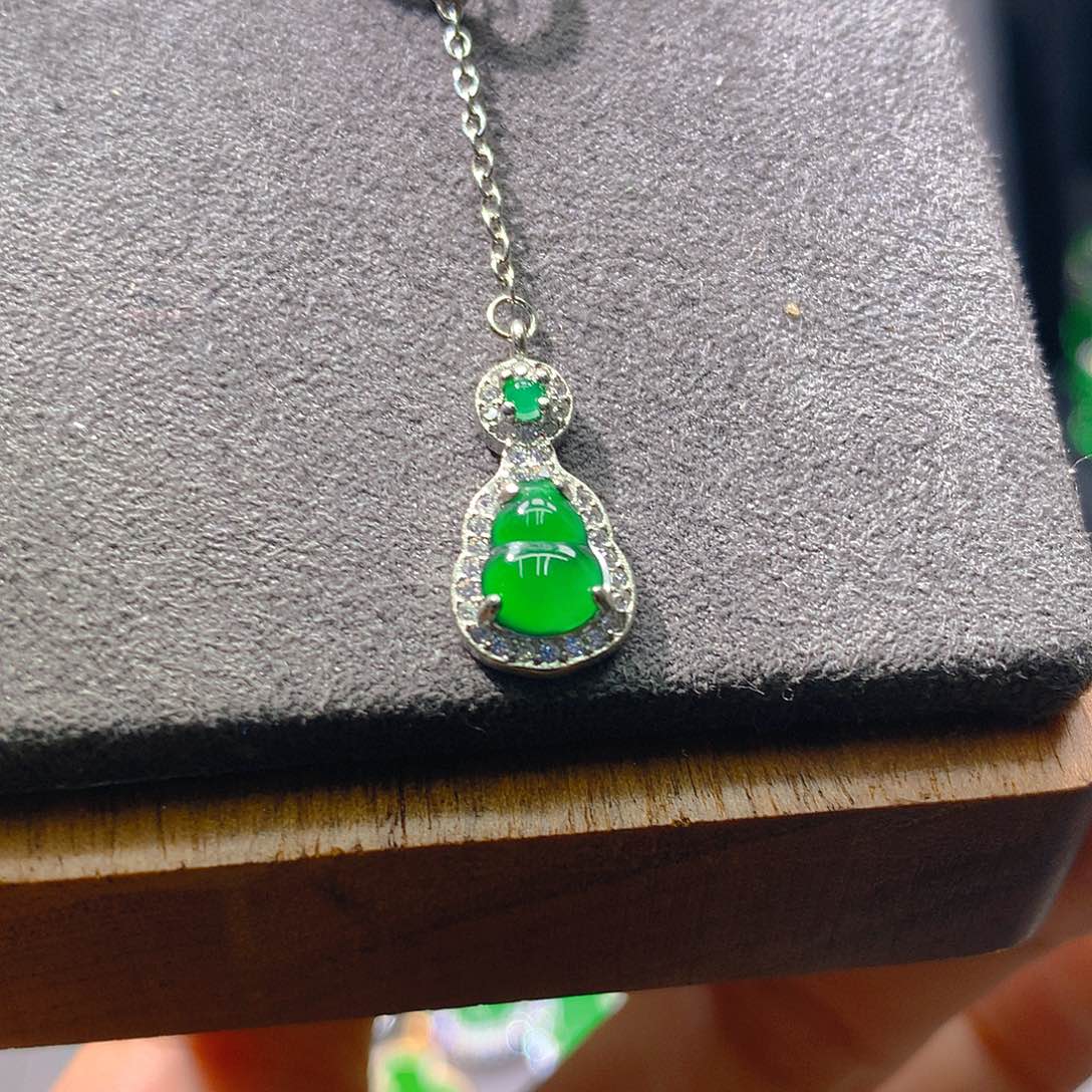 翡翠未镶嵌耳饰天然翡翠