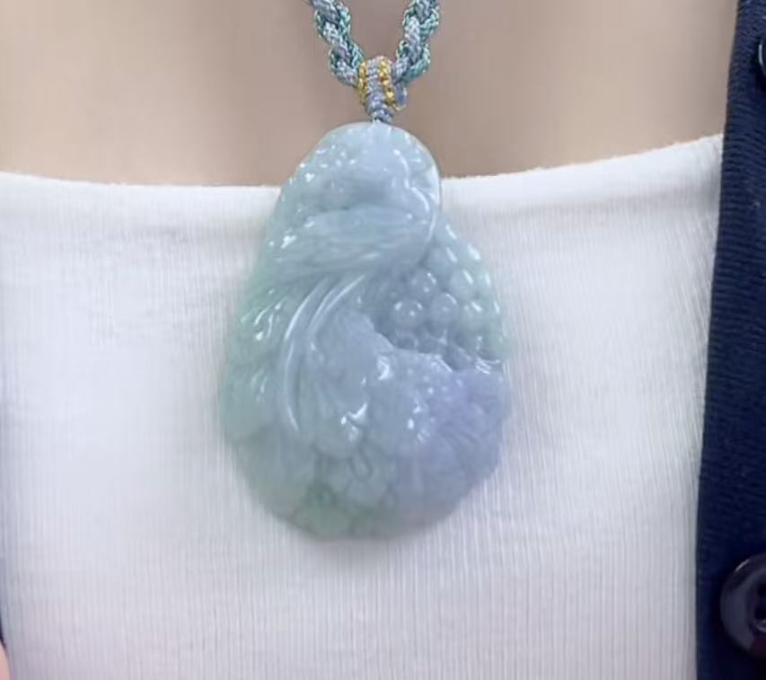 天然翡翠A货飘花凤凰（多样性发货只发一个）宽33+高47-48厚10送绳