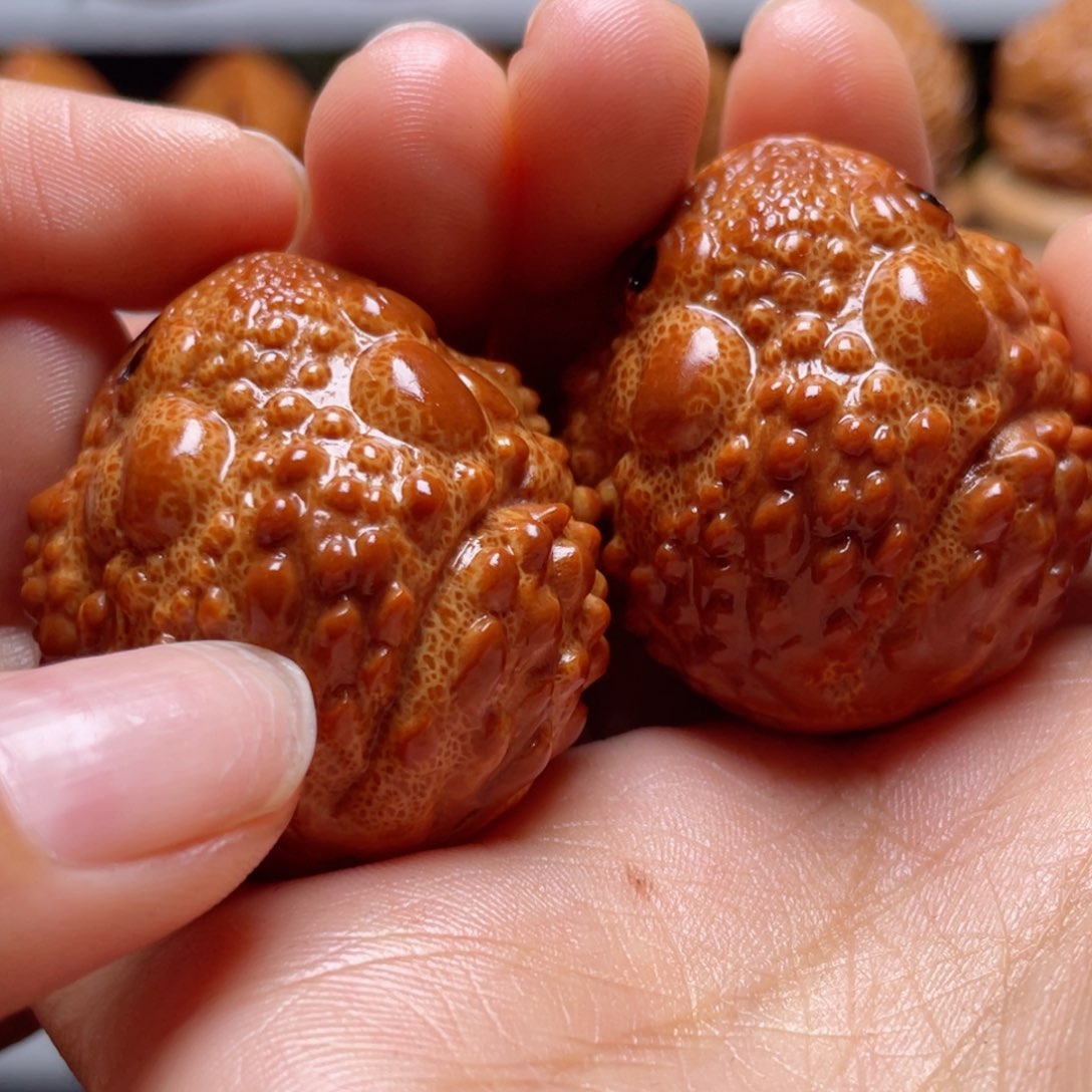 吊坠橄榄核金蟾手球3.5