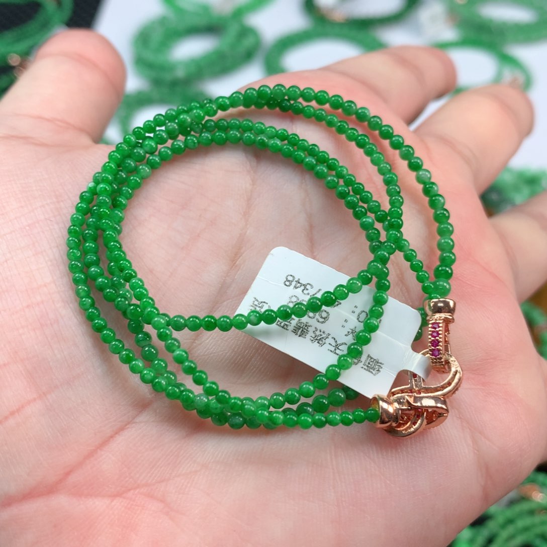 翡翠手链未镶嵌翡翠