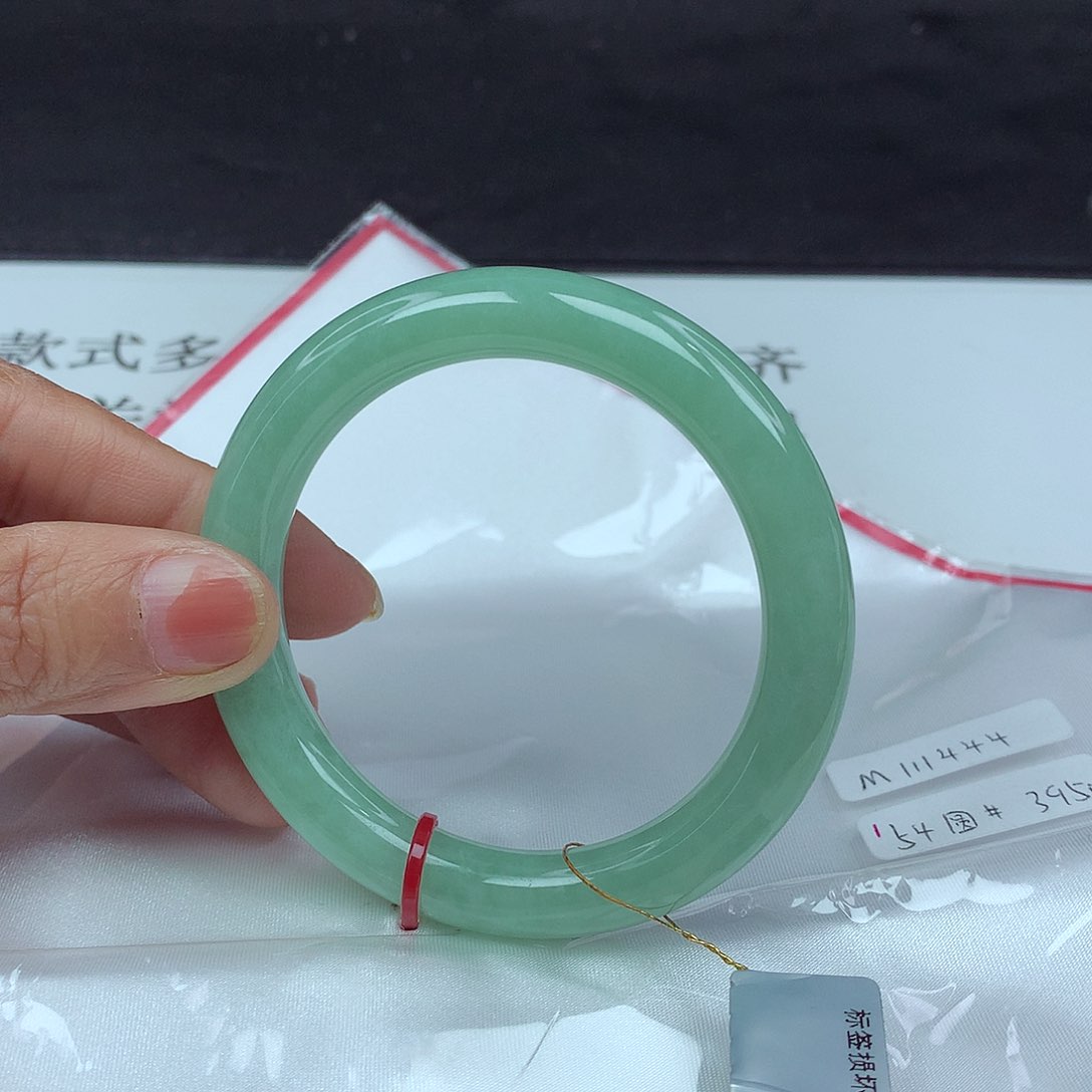 翡翠手镯未镶嵌54圈1444