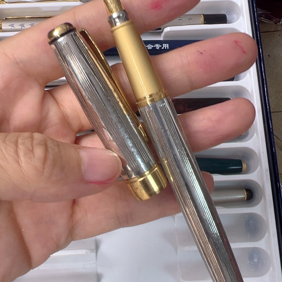 罗氏半明尖老笔一支外观氧化瑕疵