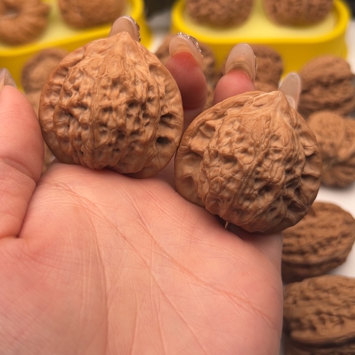 庆***说文玩核桃吊坠麻核桃2