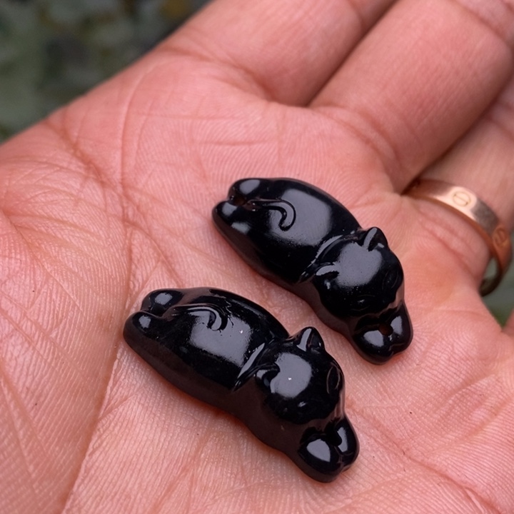 蛇纹石玉颈饰合金135