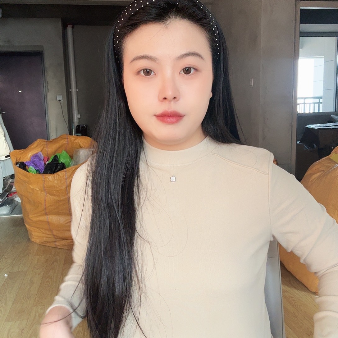 聚酯纤维米色打底。 