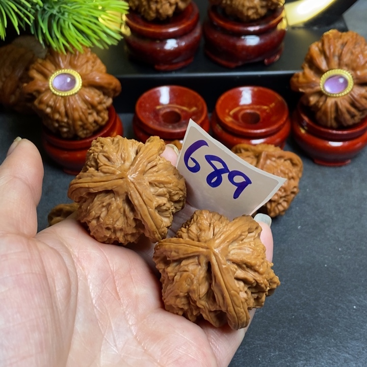 文玩核桃把件图*40尺寸689