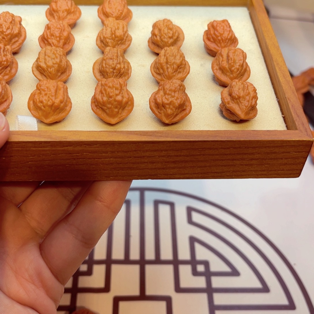 文玩核桃手串蛤蟆图