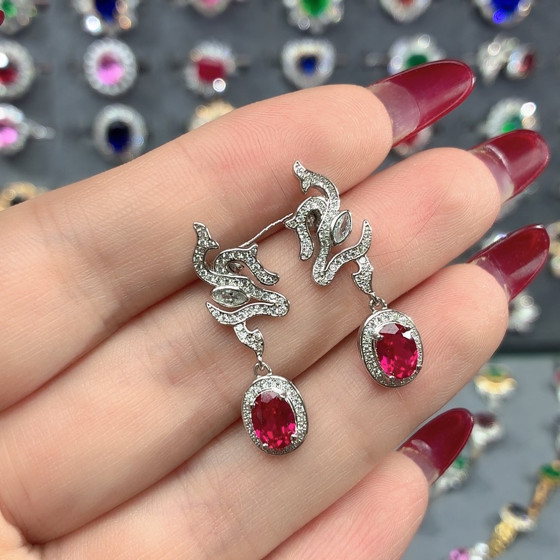 925银培育卢比莱色宝石