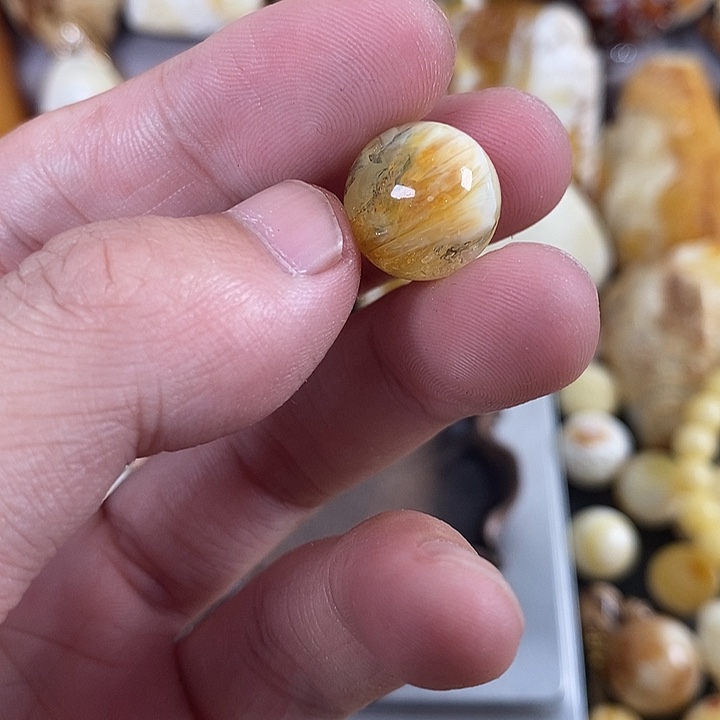 琥珀未镶嵌裸石我