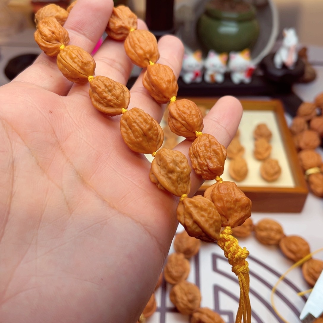 文玩核桃手串蛤蟆头