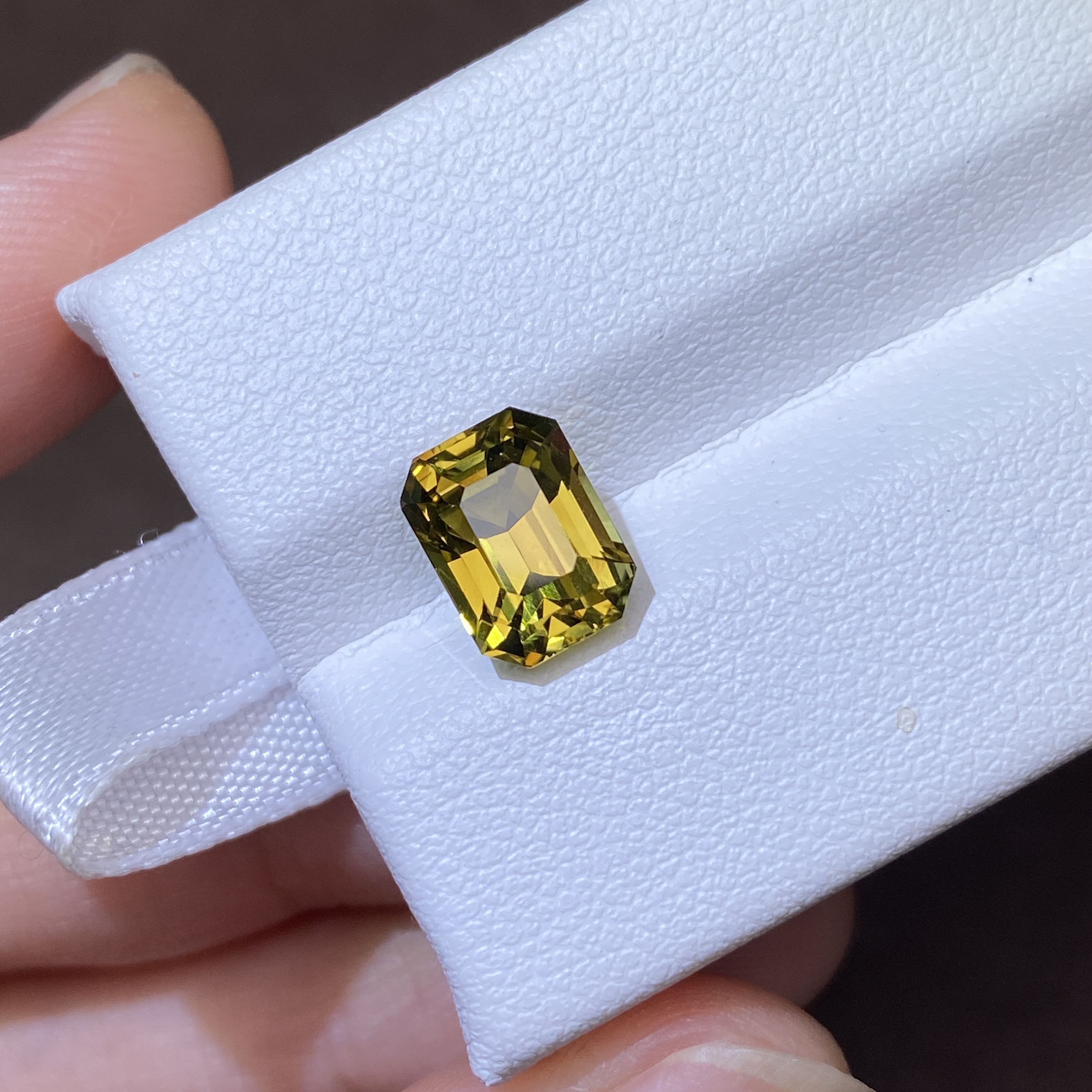 25A013 金绿宝石 3.23克拉