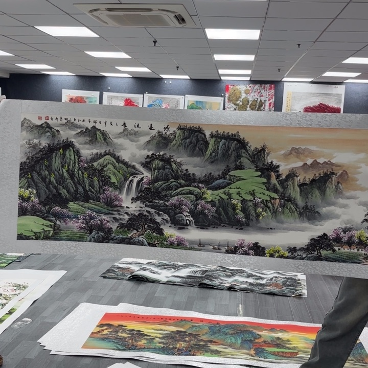 字画等多种形式的艺术作品和艺术作品