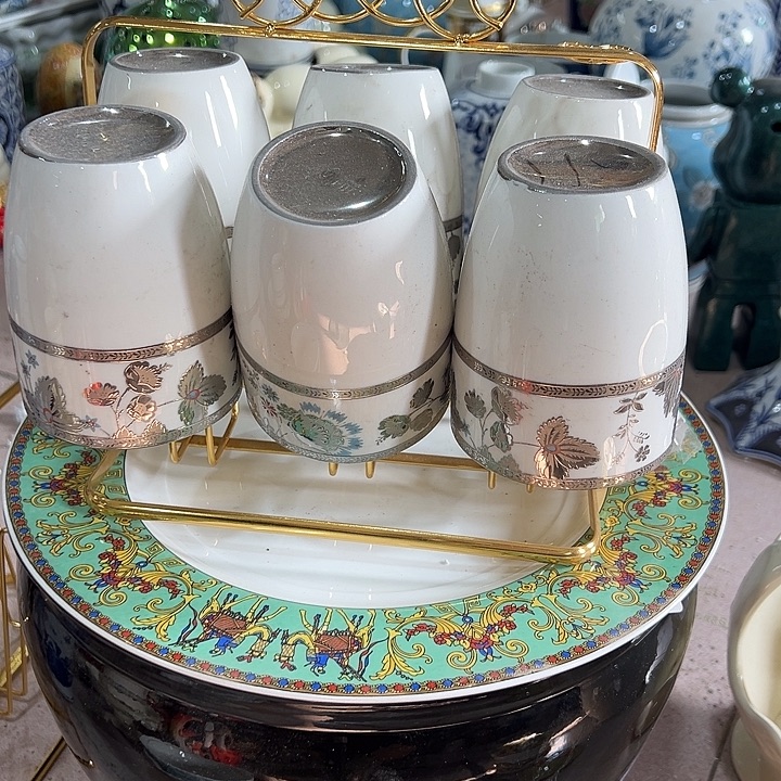 瓷片瑕。。。。。。。。。。。。。。。。