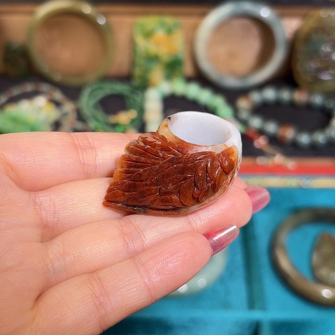 翡翠戒指未镶嵌南齐红翡扳指