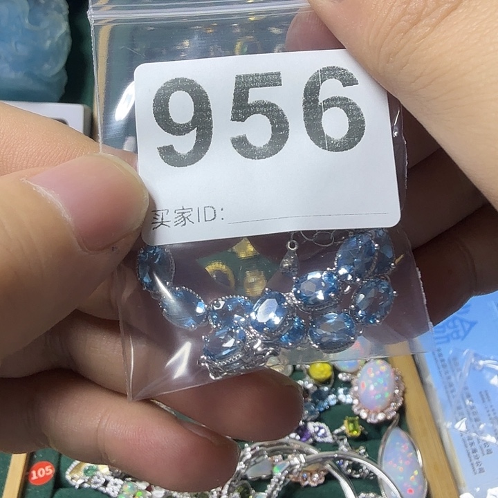 春***。托帕石银S925镶嵌手链