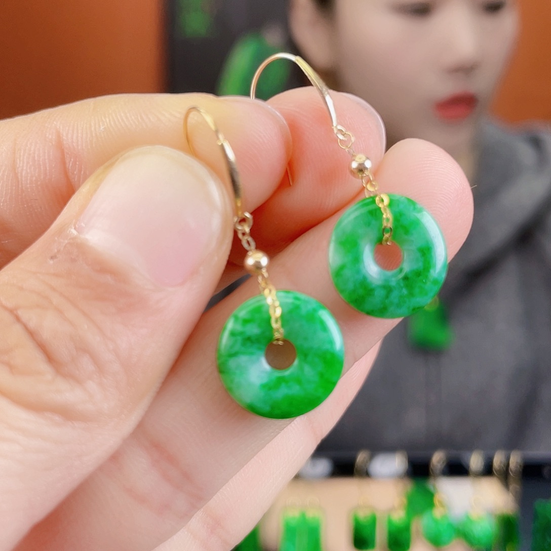 翡翠18K金镶嵌耳饰