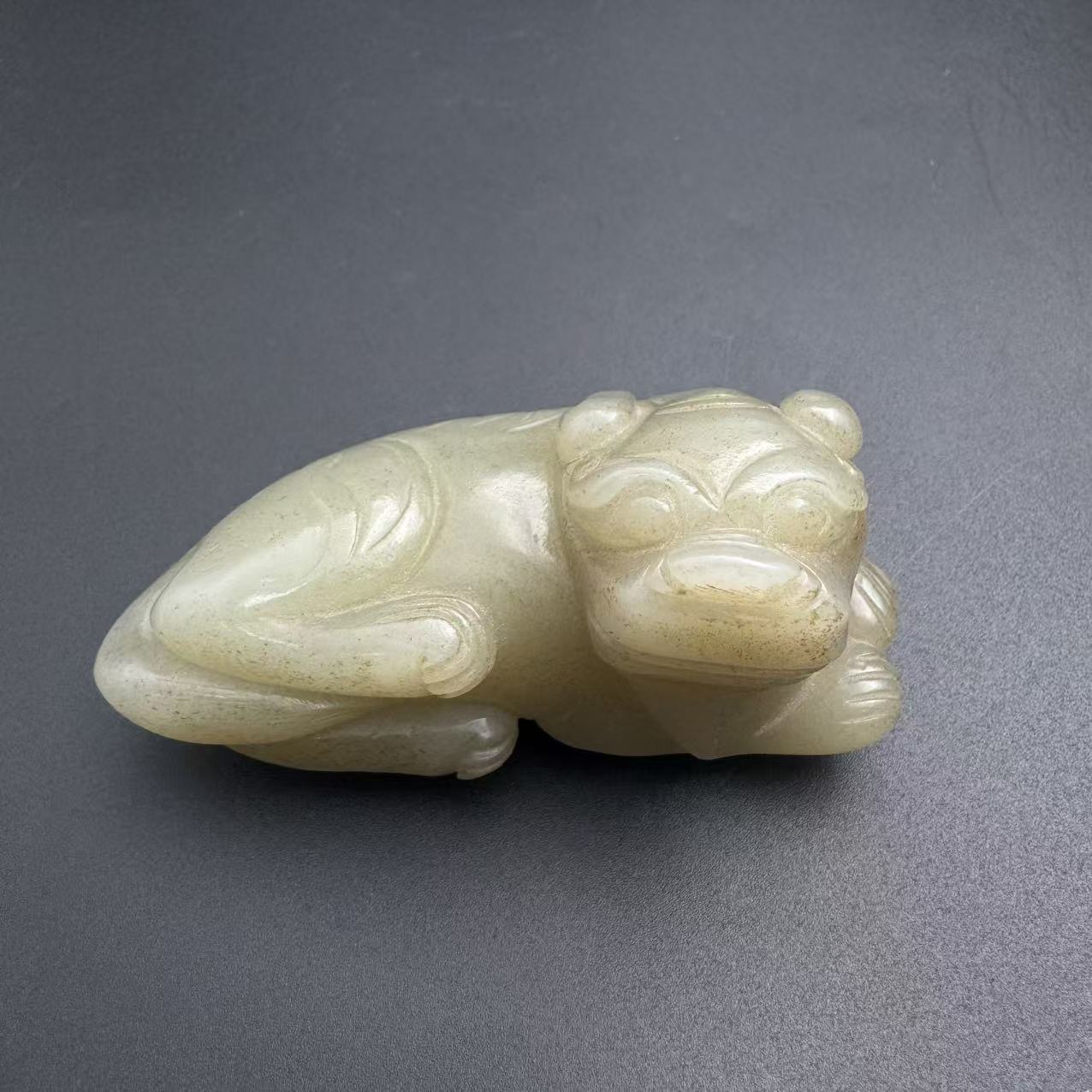 LOT.10/20世纪和田玉瑞兽雕件/H551439