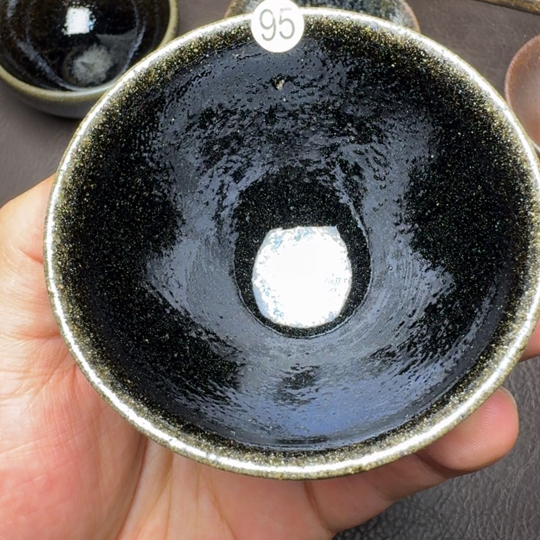 茶盏我也不知道我