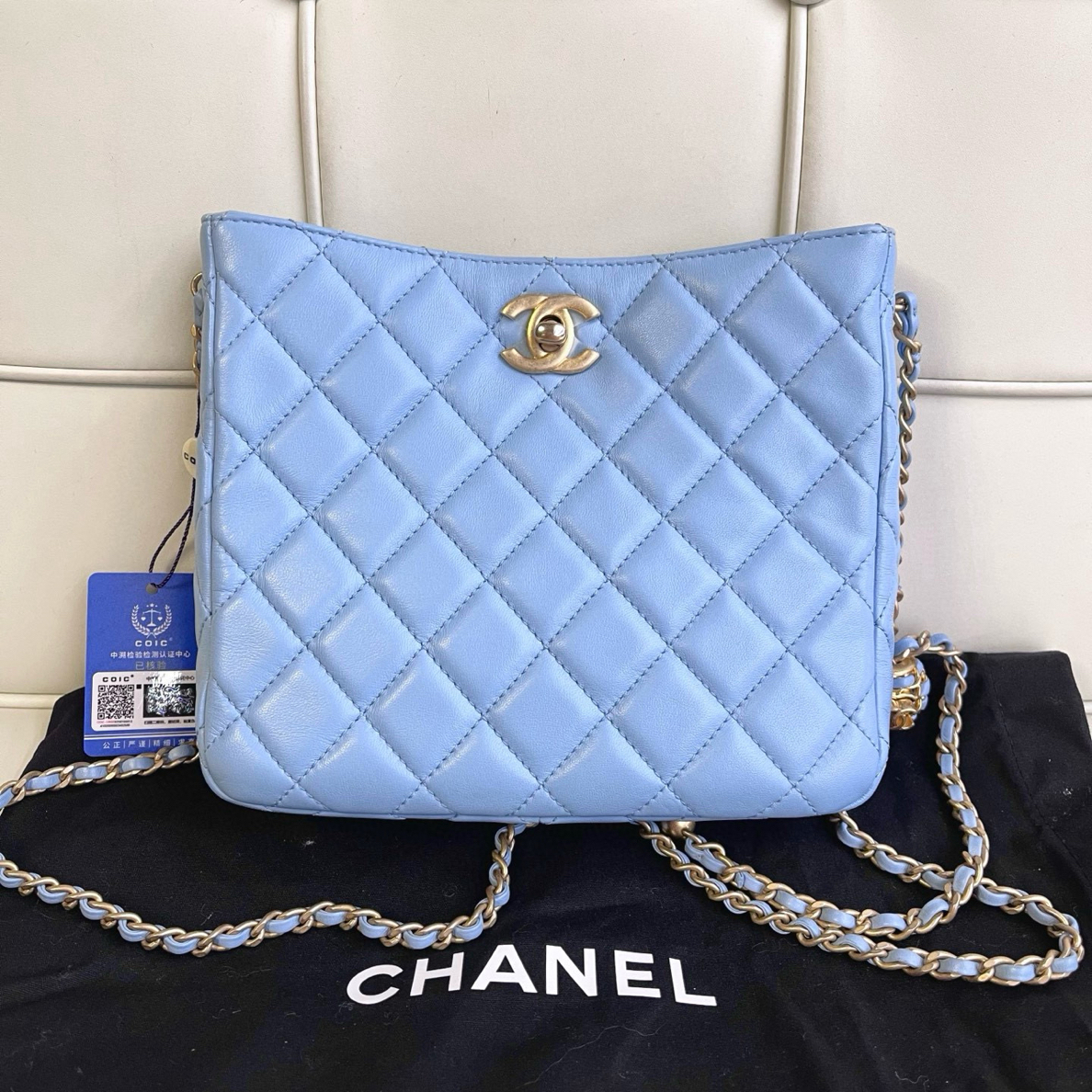 99新 Chanel/香奈儿 120190 香奈儿蓝色核桃金球hobo单肩斜挎包