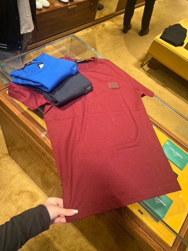 全新未使用D…G哑光磨砂牌圆领t上衣